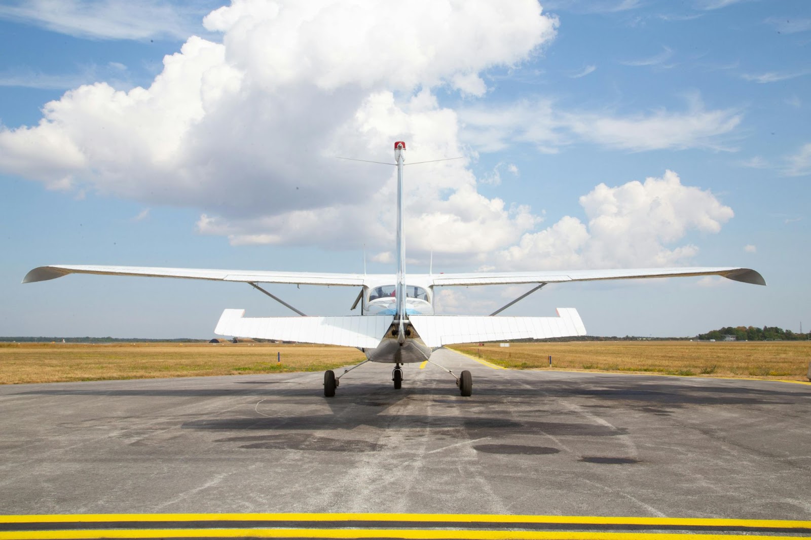 WHAT IS THE BEST CESSNA PLANE FOR BEGINNERS? A SIMPLE GUIDE FOR NEW PILOTS